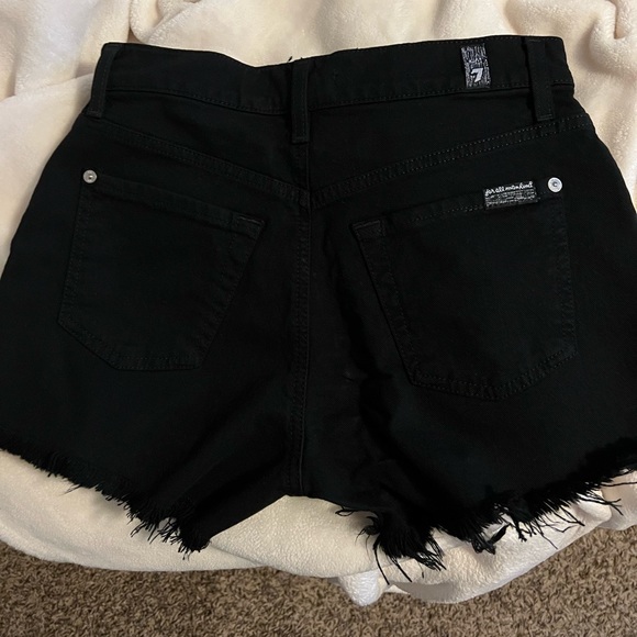 7 For All Mankind Shorts - Picture 2 of 3